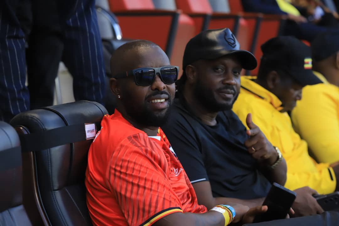 Bebe Cool’s manager Ronnie Mutabaazi fires back at Eddy Kenzo: “You’re just chasing relevance” Eddy Kenzo, Bebe Cool