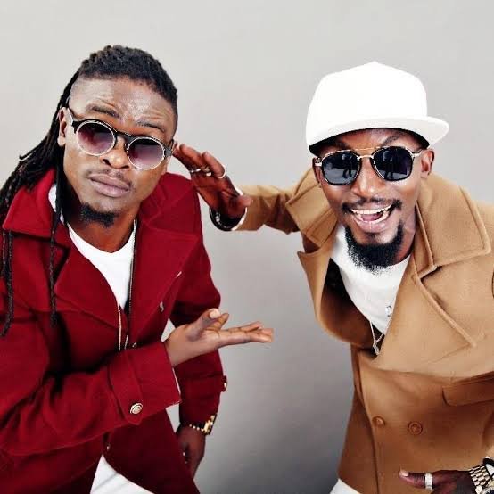 Radio & Weasel